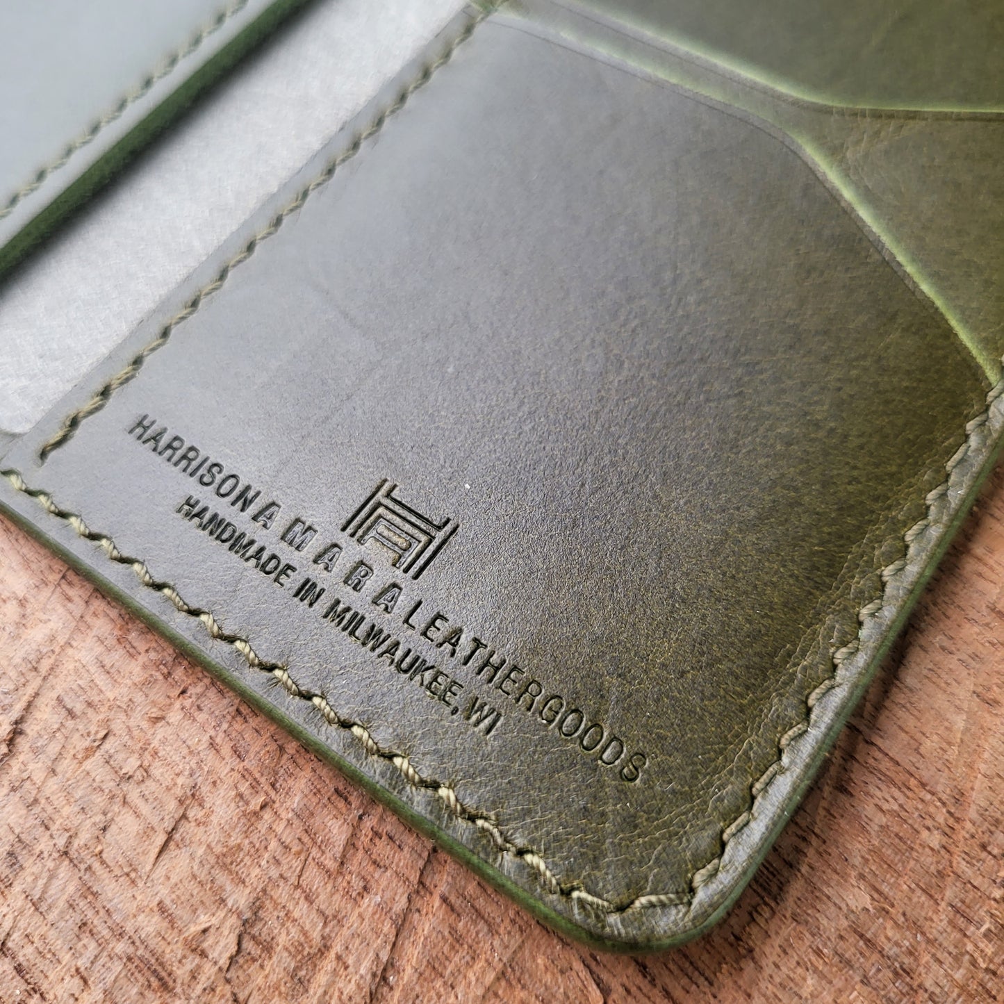 Vertical Curved Cross Card Wallet