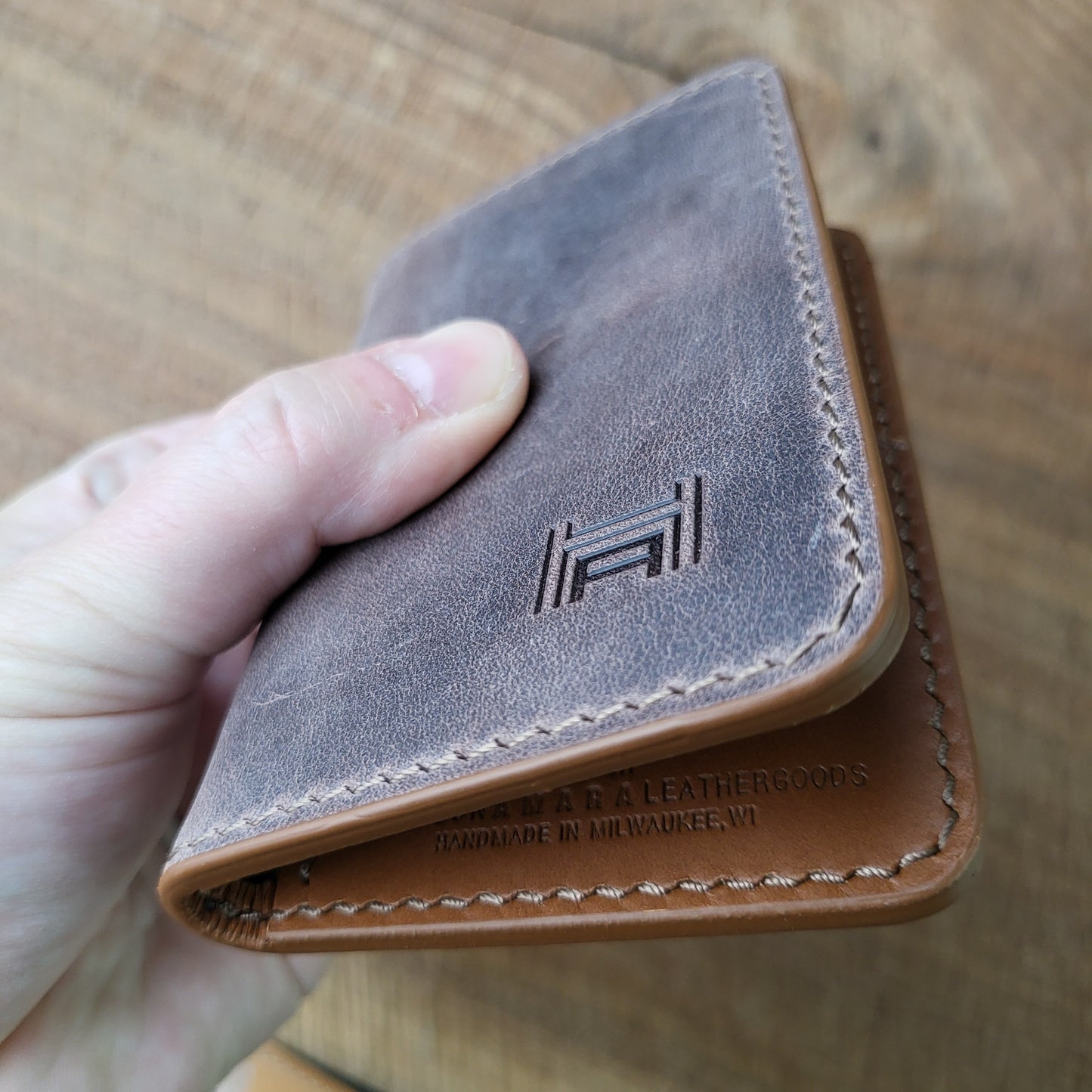 Vertical Curved Cross Card Wallet
