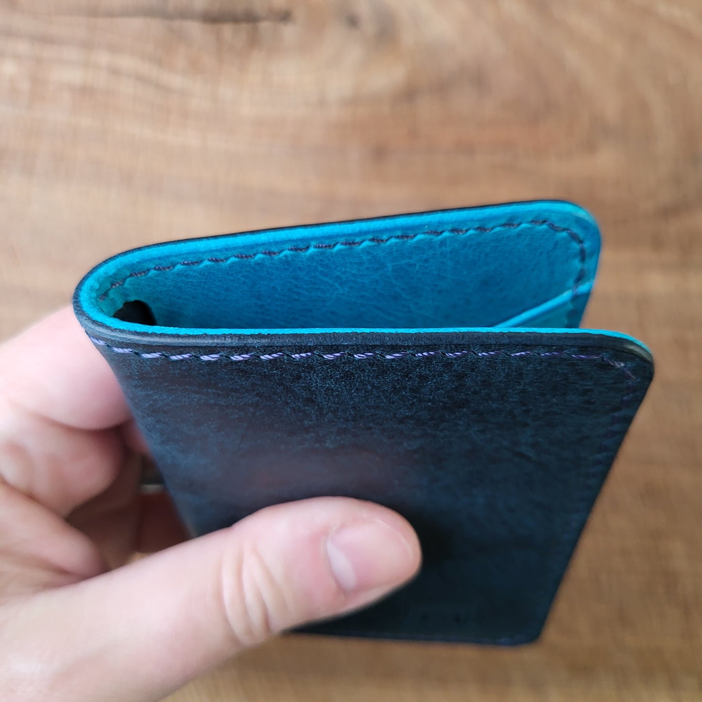 Vertical Curved Cross Card Wallet