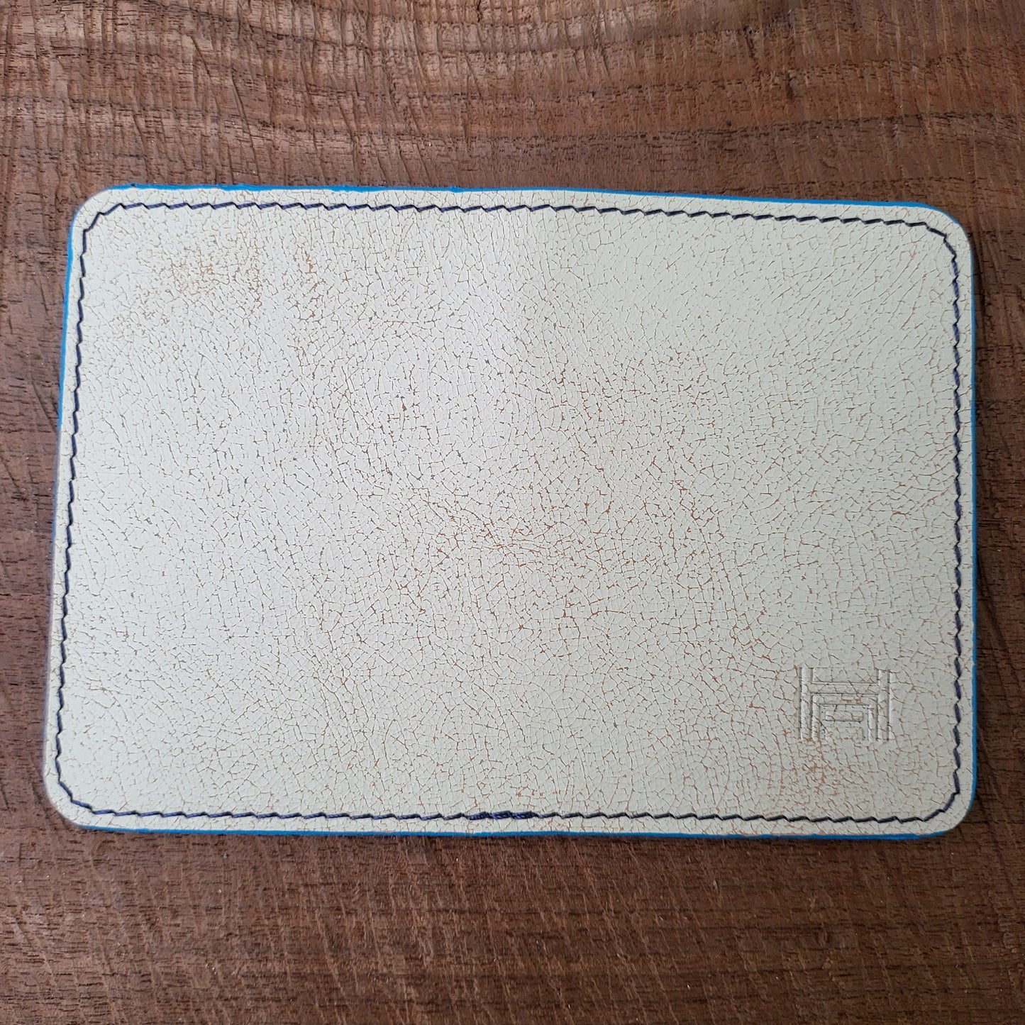 Vertical Curved Cross Card Wallet