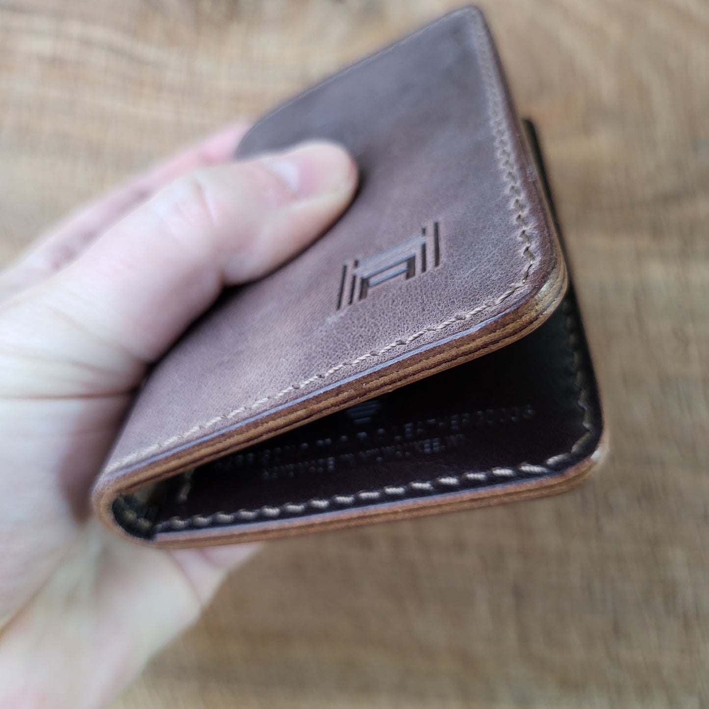 Vertical Curved Cross Card Wallet