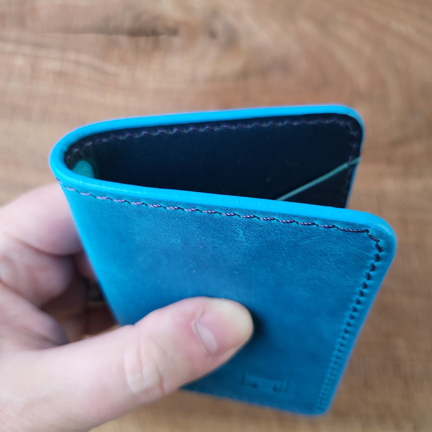 Vertical Curved Cross Card Wallet