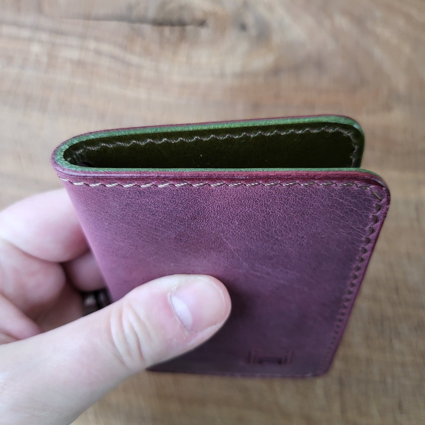Vertical Curved Cross Card Wallet