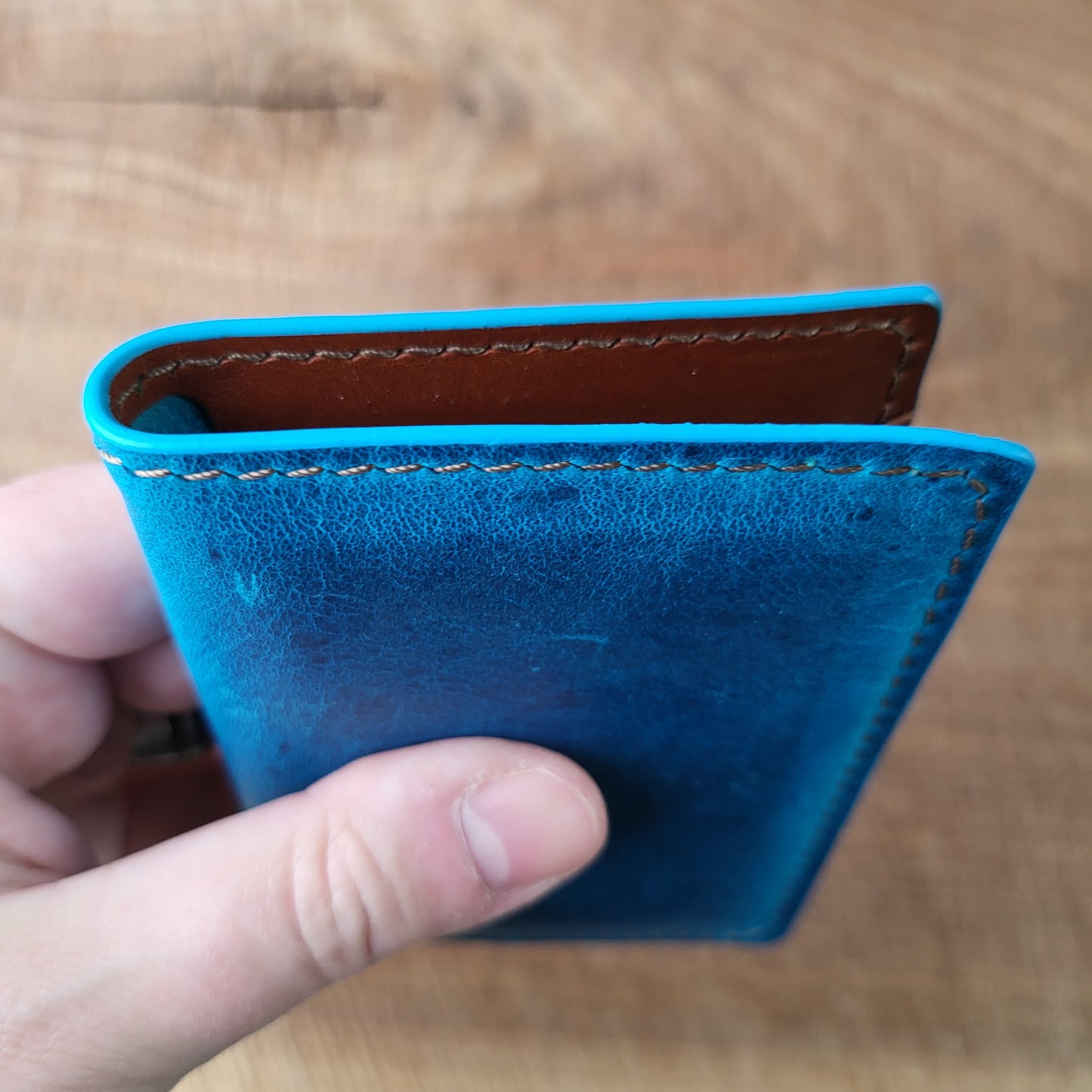 Vertical Curved Cross Card Wallet