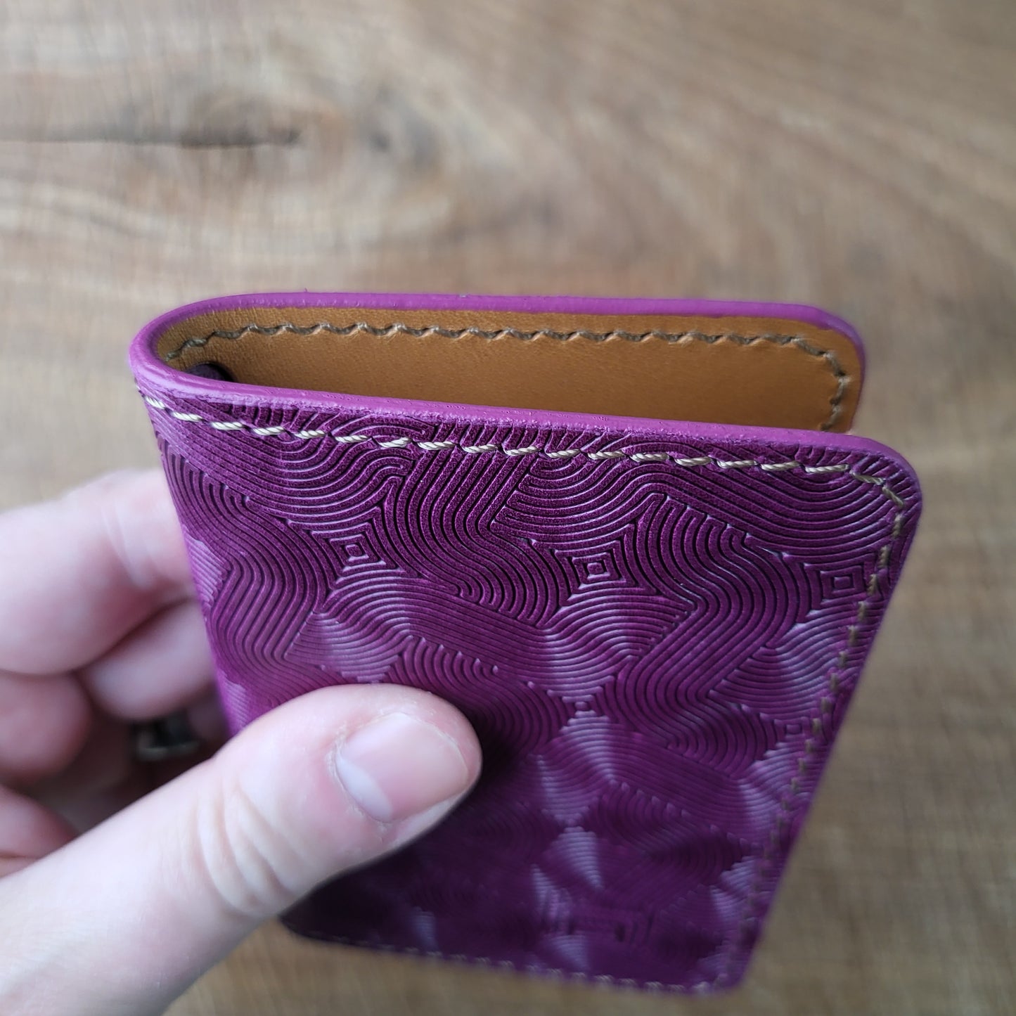 Vertical Curved Cross Card Wallet