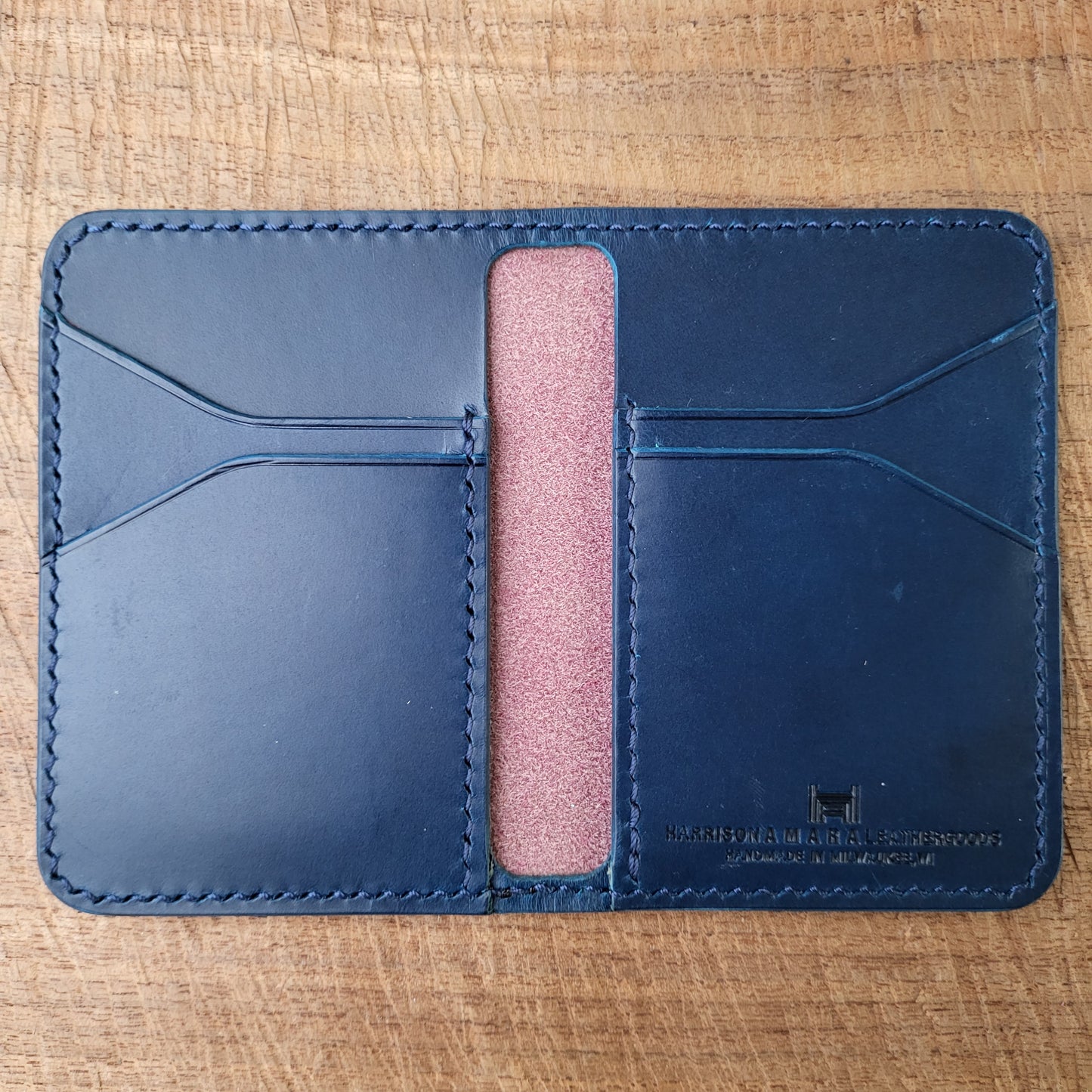 Vertical Curved Cross Card Wallet