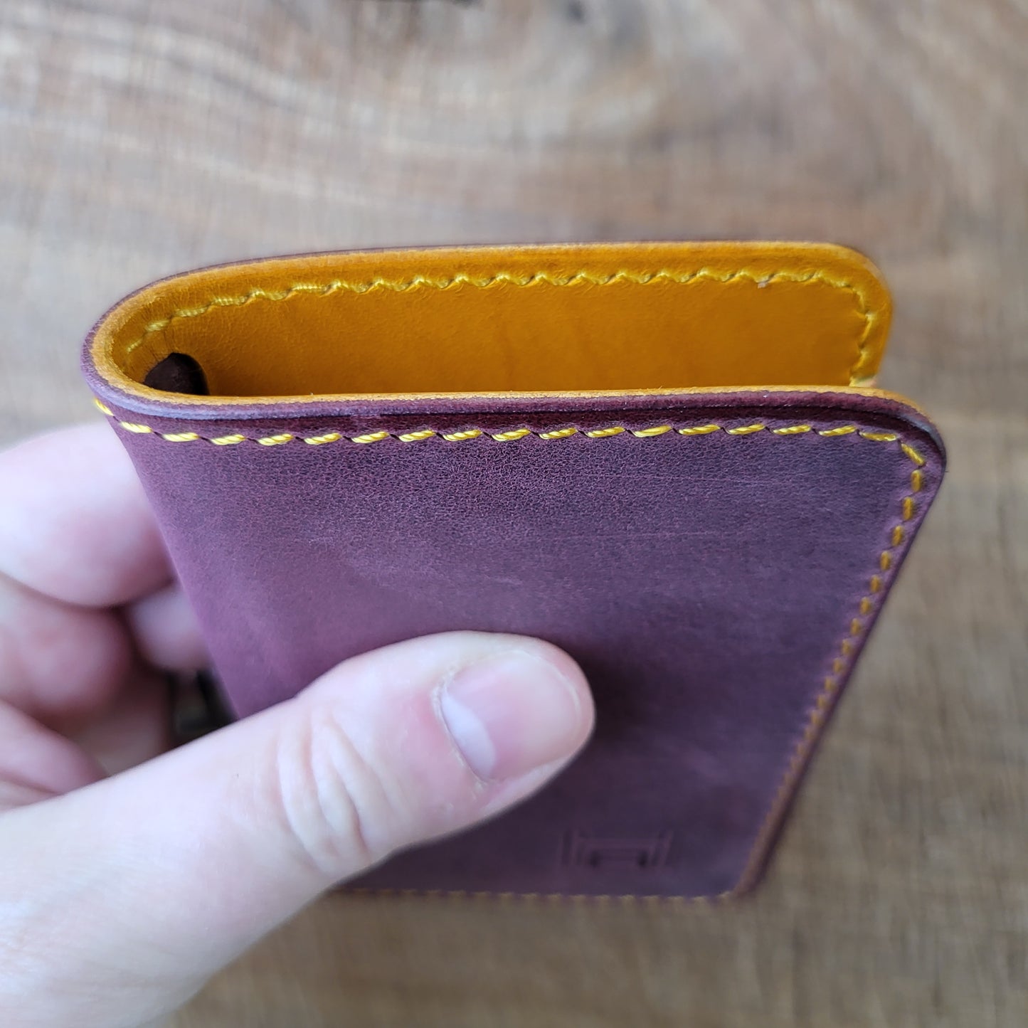 Vertical Curved Cross Card Wallet