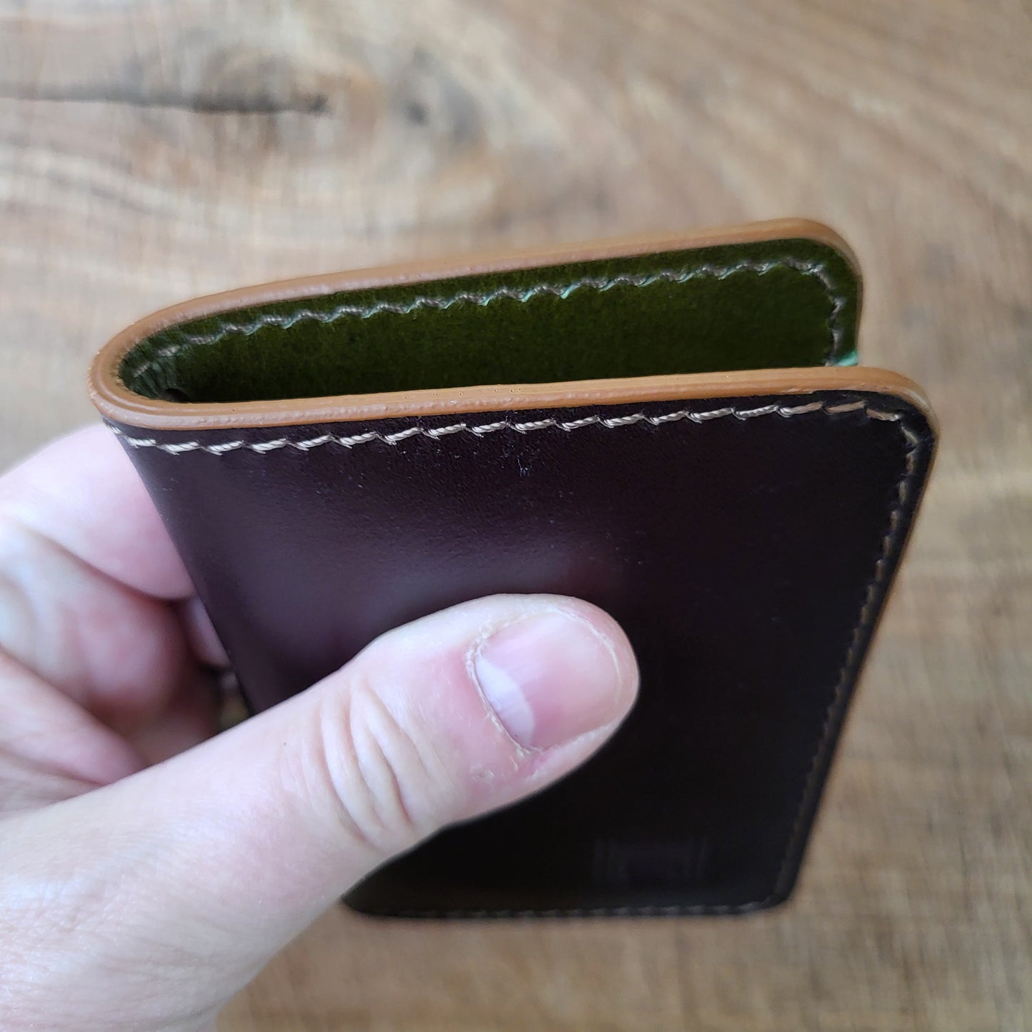 Vertical Curved Cross Card Wallet