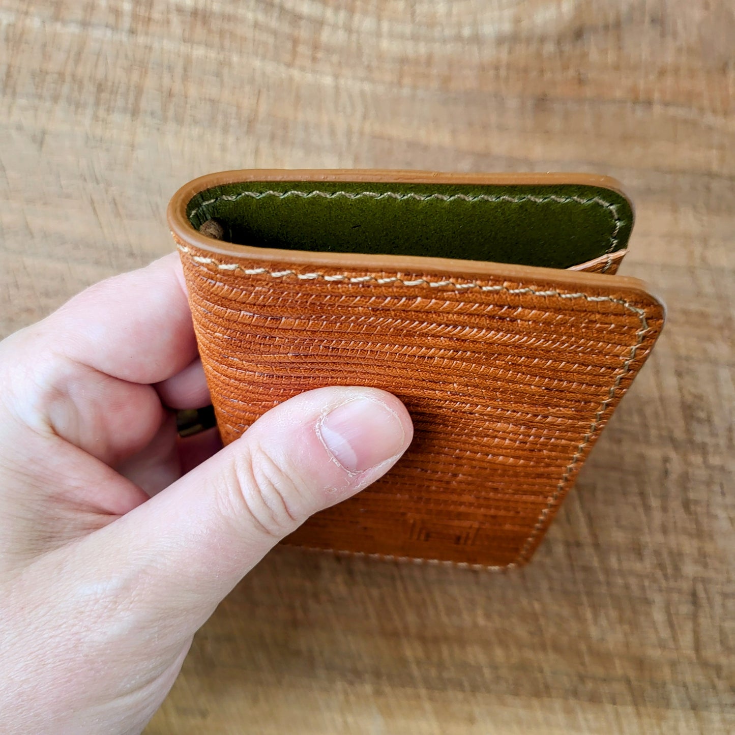 Vertical Curved Cross Card Wallet