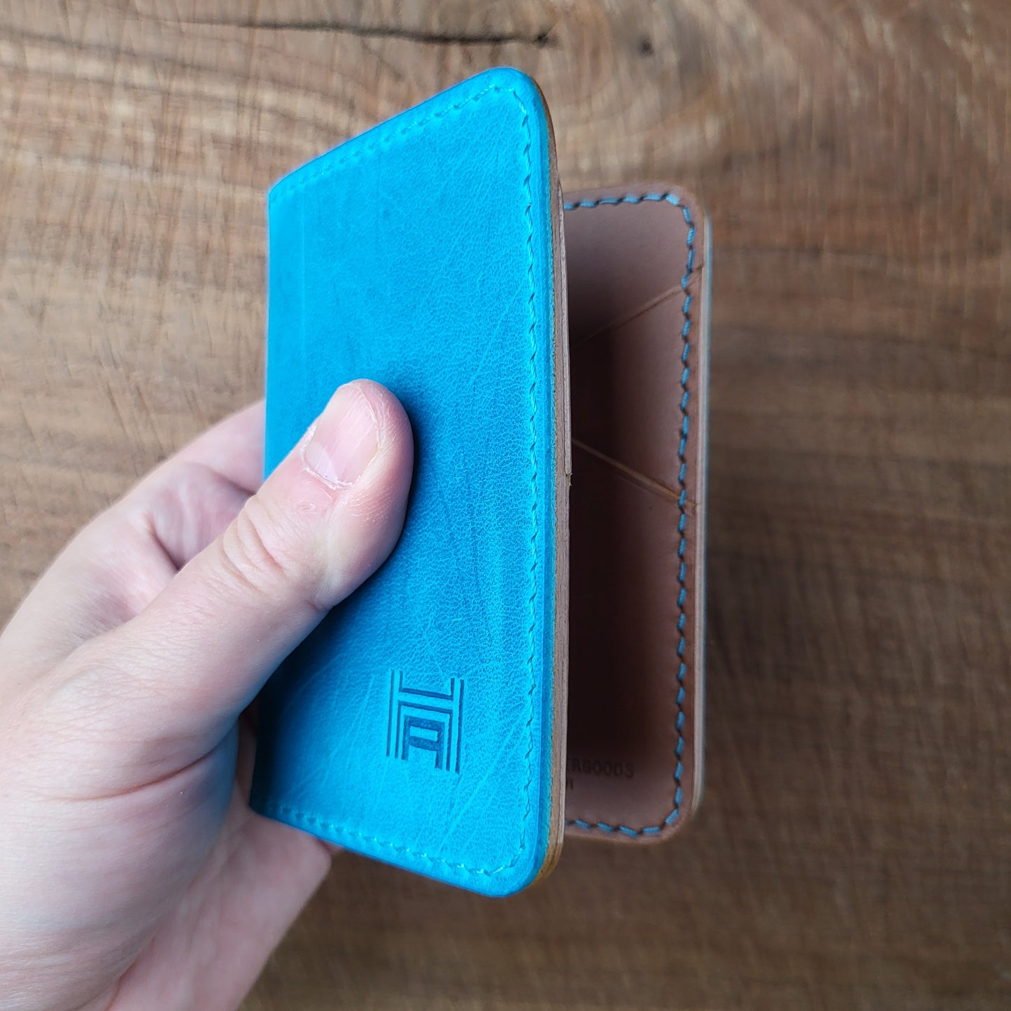 Vertical Curved Cross Card Wallet