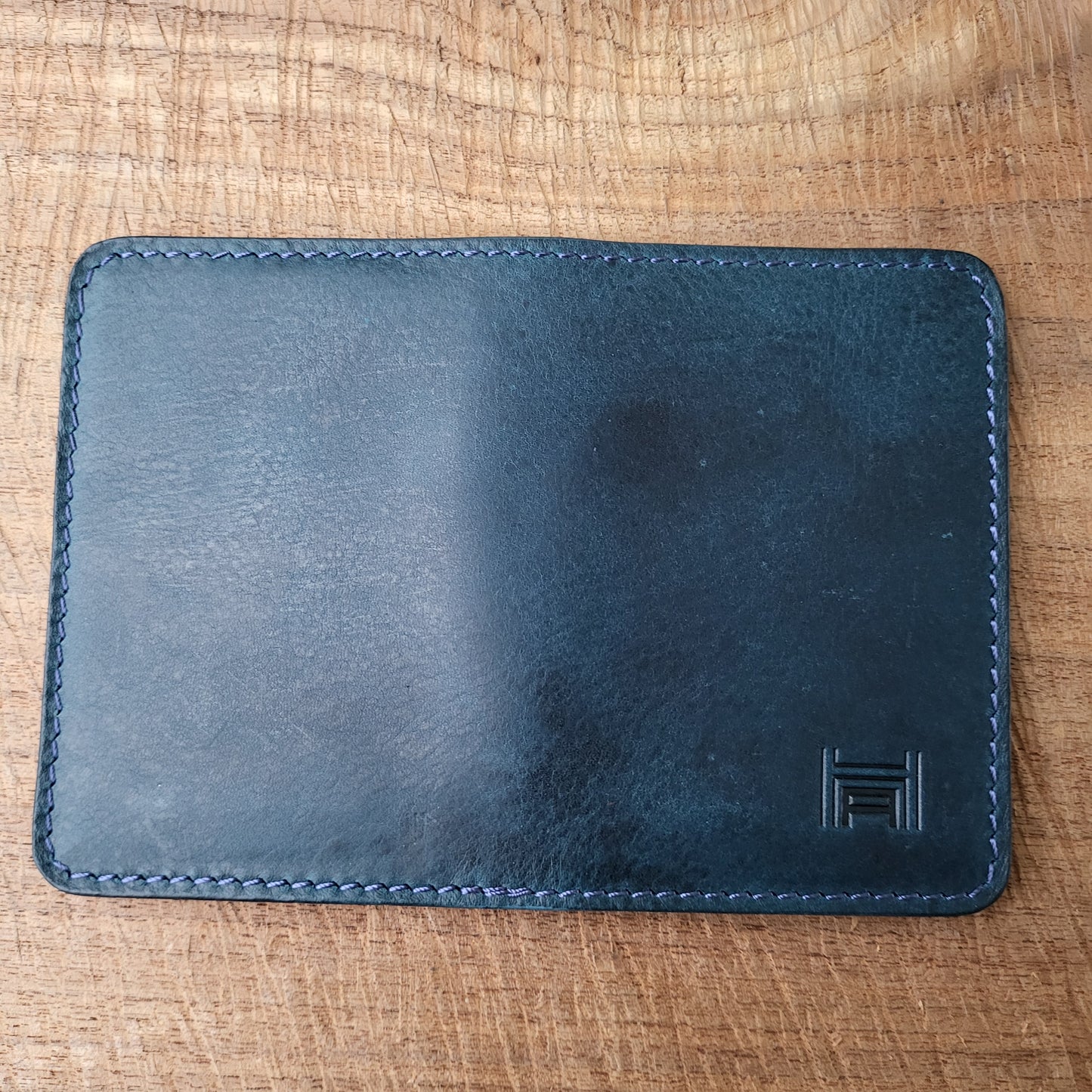 Vertical Curved Cross Card Wallet