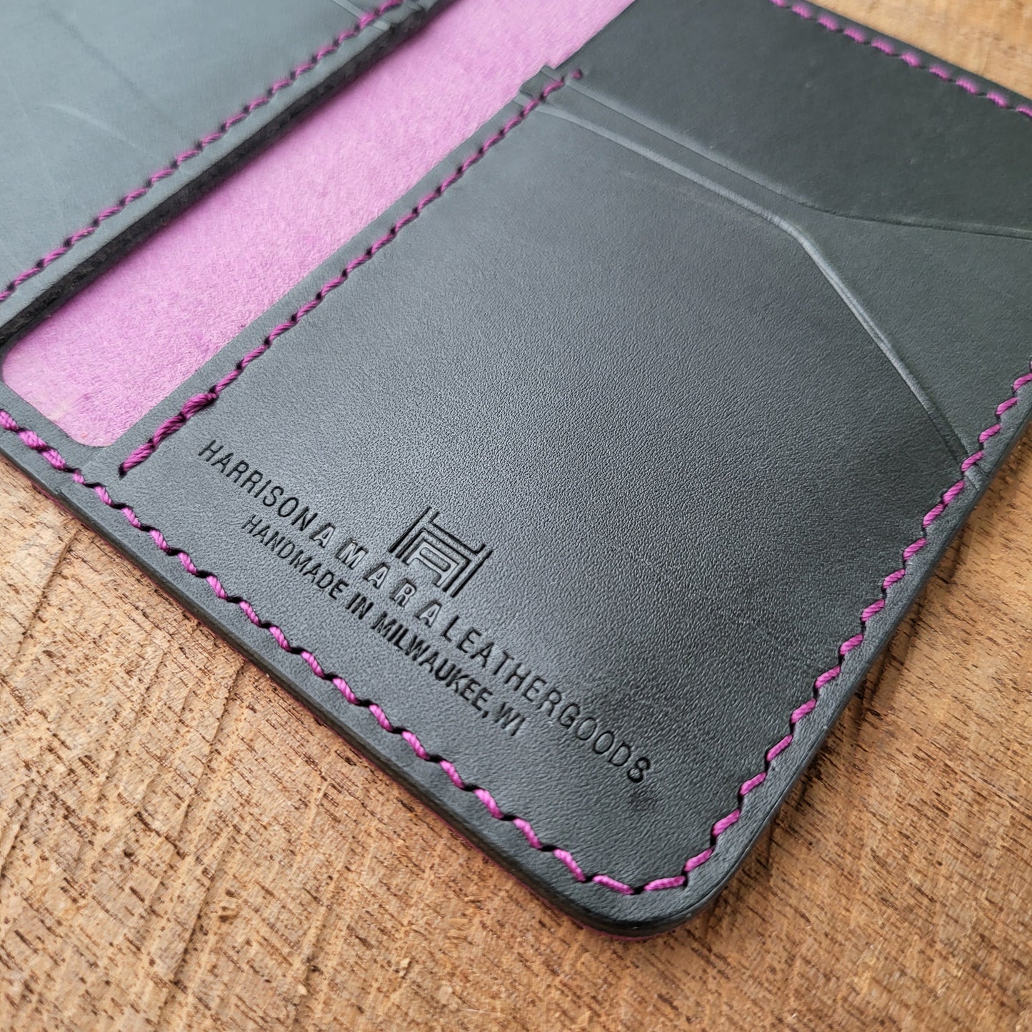 Vertical Curved Cross Card Wallet