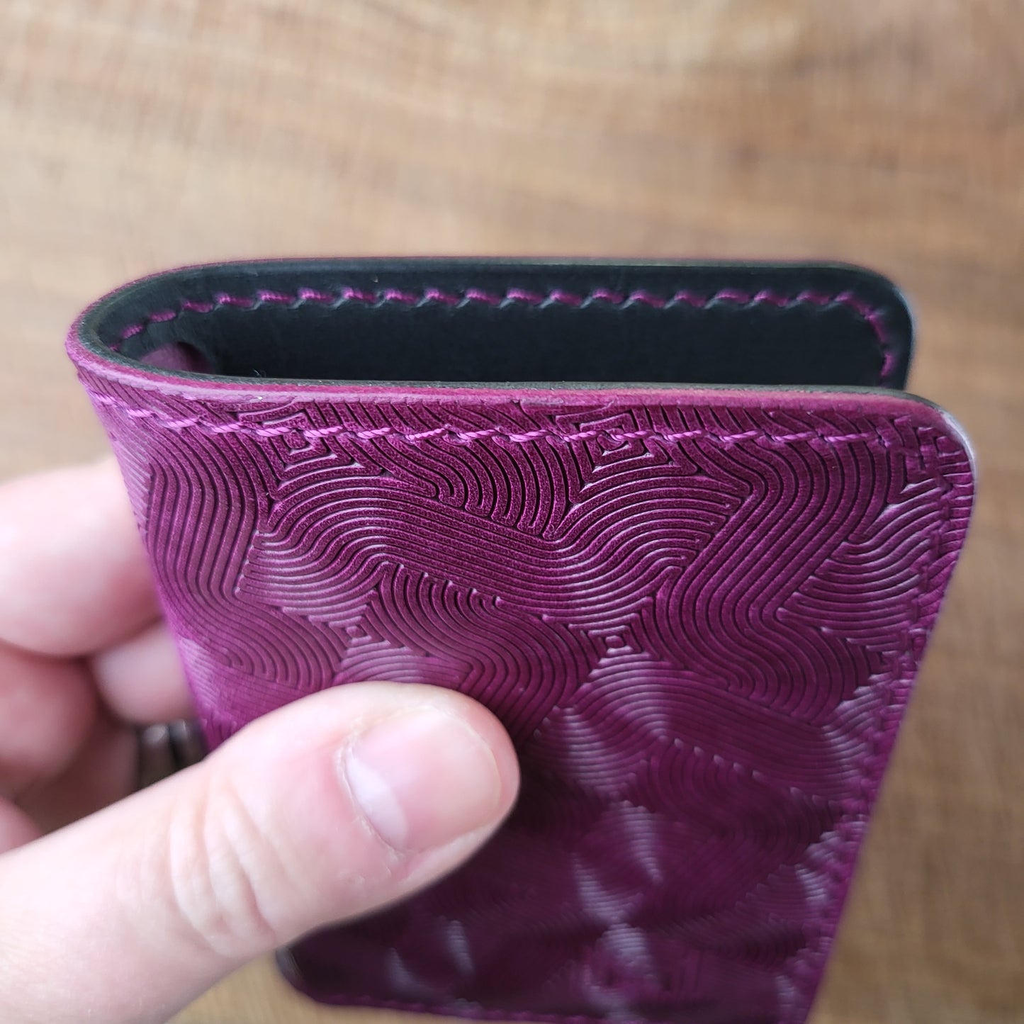 Vertical Curved Cross Card Wallet