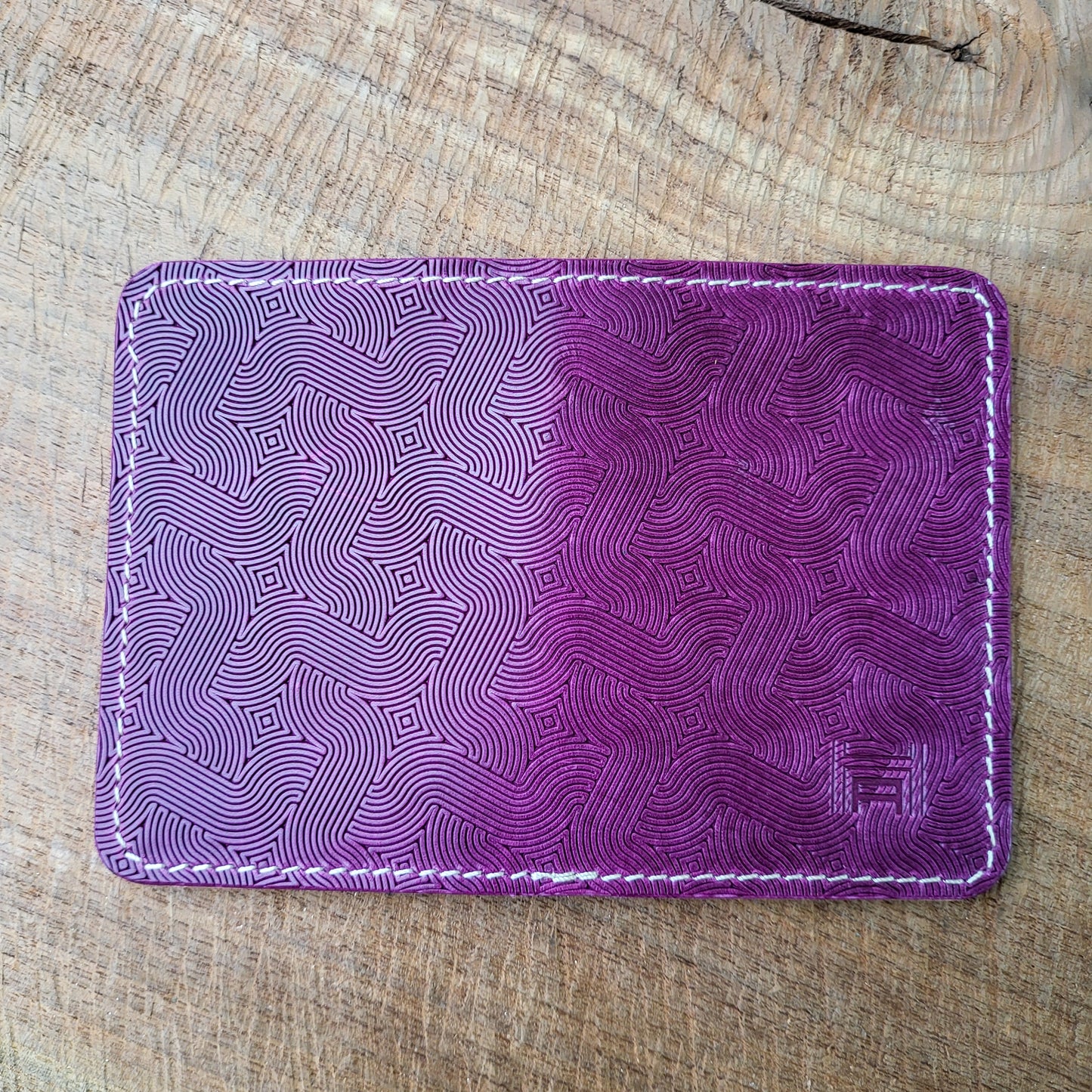 Vertical Curved Cross Card Wallet