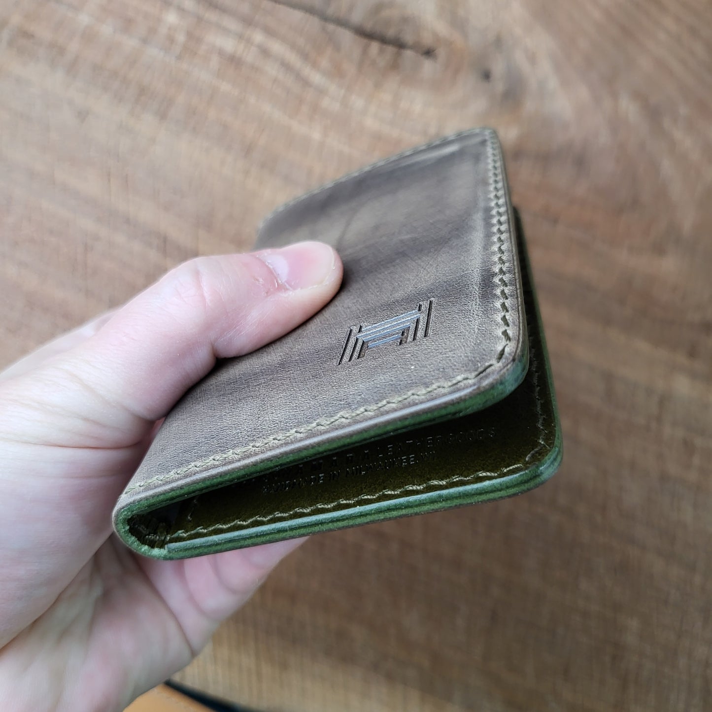 Vertical Curved Cross Card Wallet