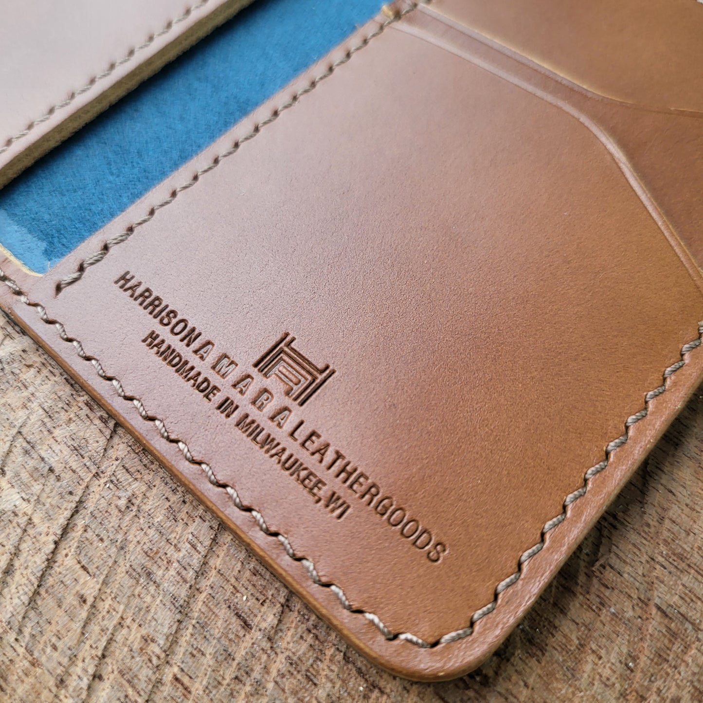 Vertical Curved Cross Card Wallet