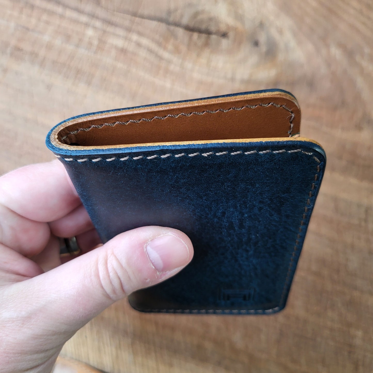 Vertical Curved Cross Card Wallet