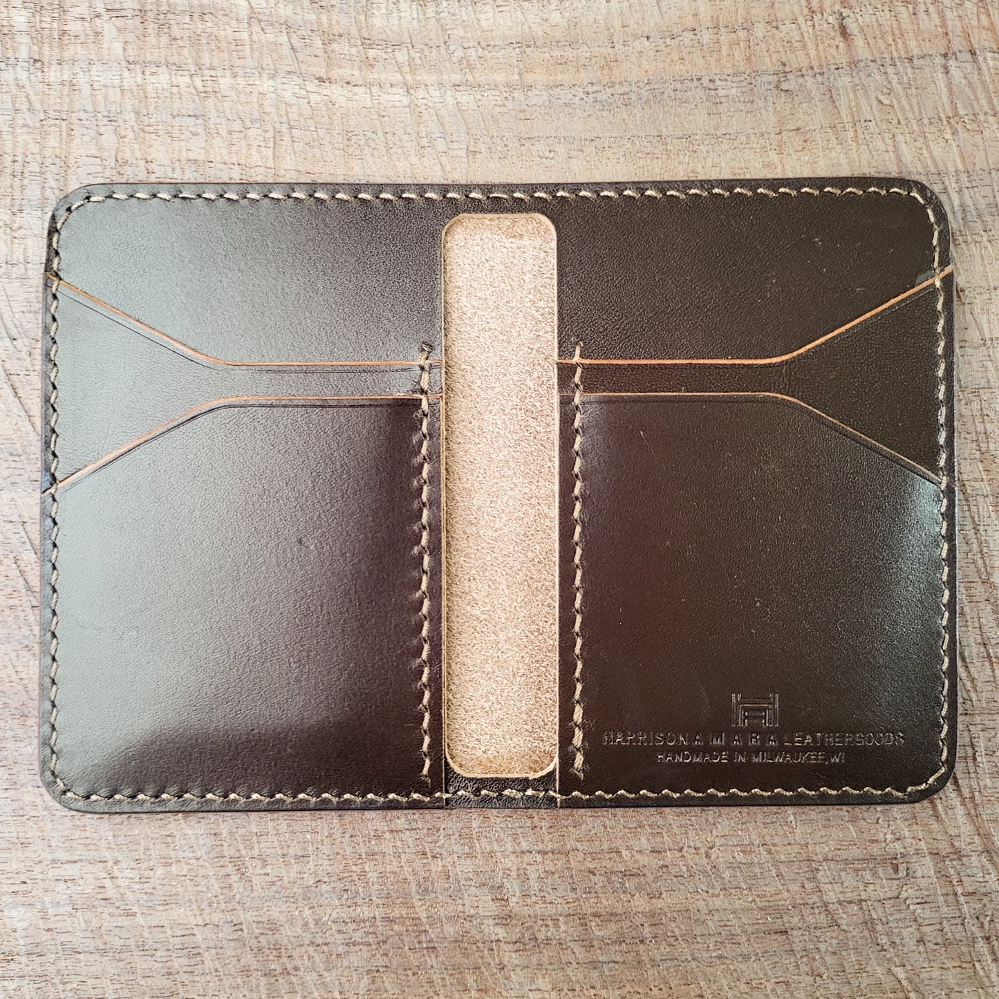 Vertical Curved Cross Card Wallet