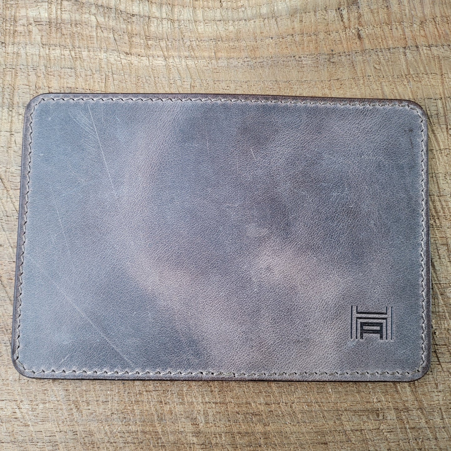 Vertical Curved Cross Card Wallet