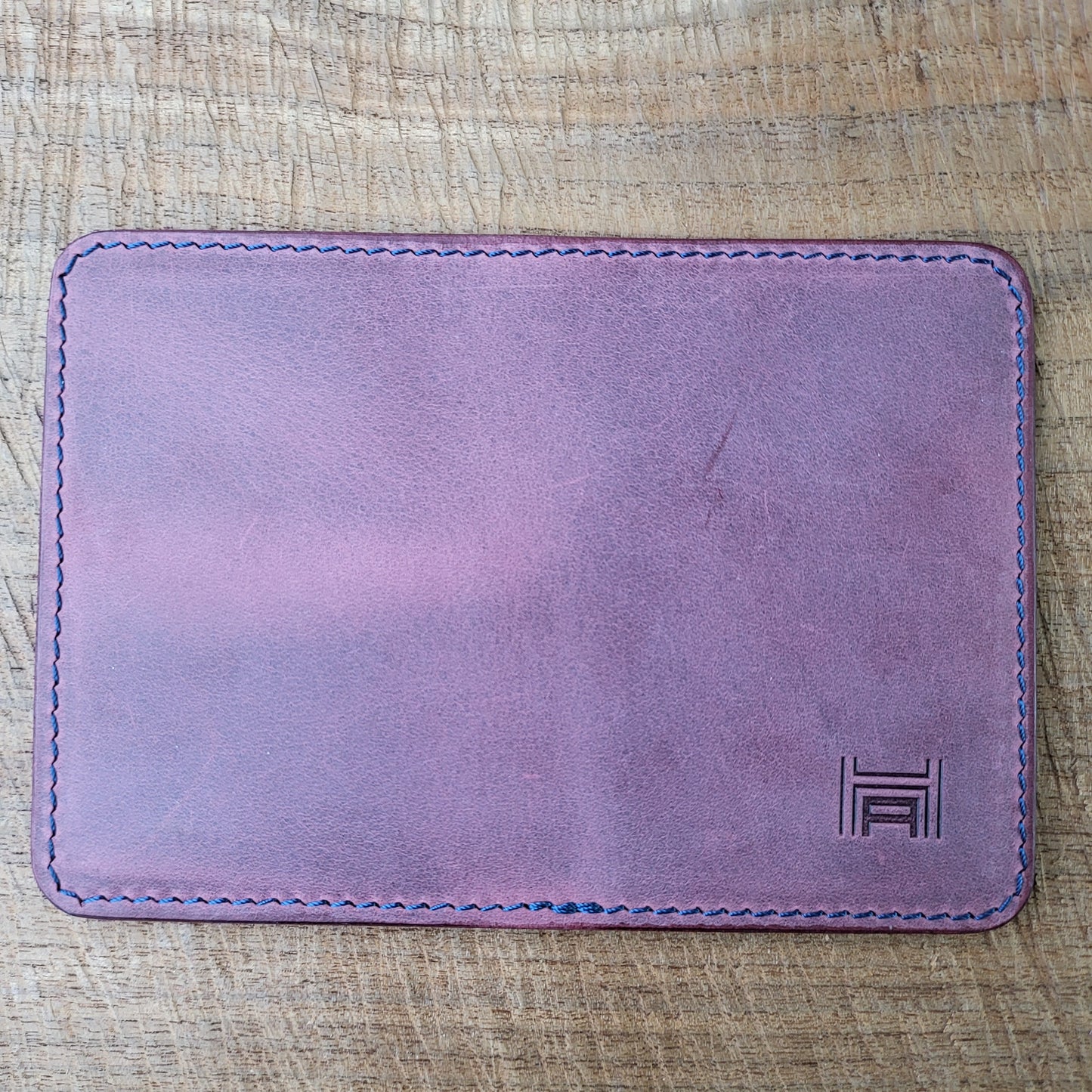 Vertical Curved Cross Card Wallet