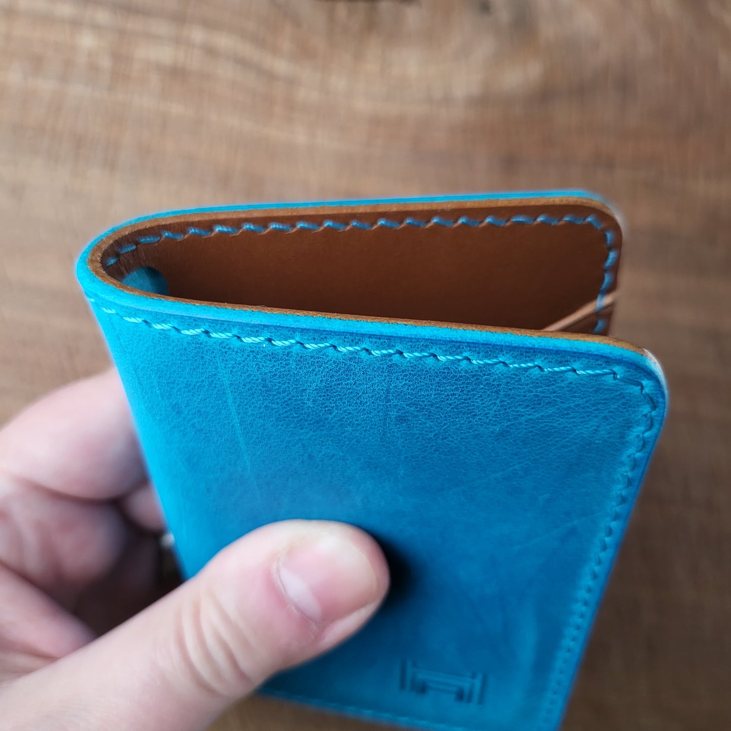 Vertical Curved Cross Card Wallet
