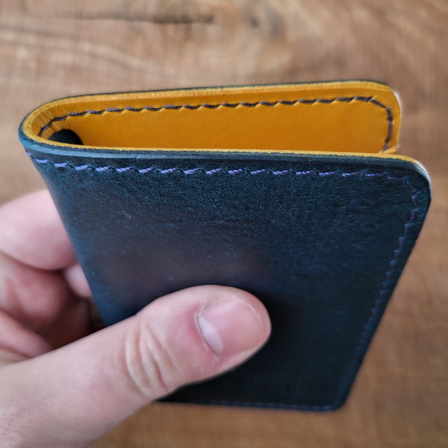 Vertical Curved Cross Card Wallet